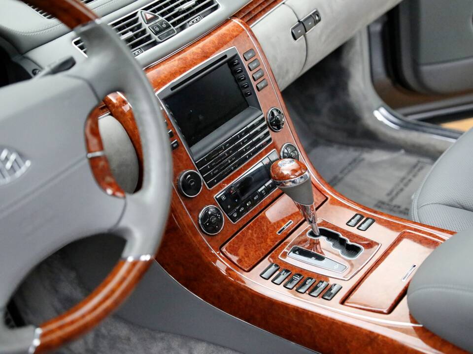 Bild 19/30 von Maybach 57 (2003)