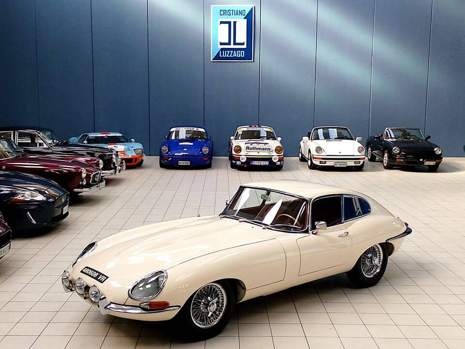 Bild 1/54 von Jaguar E-Type 4.2 (1967)