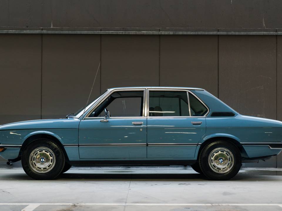 Bild 4/50 von BMW 518 (1976)