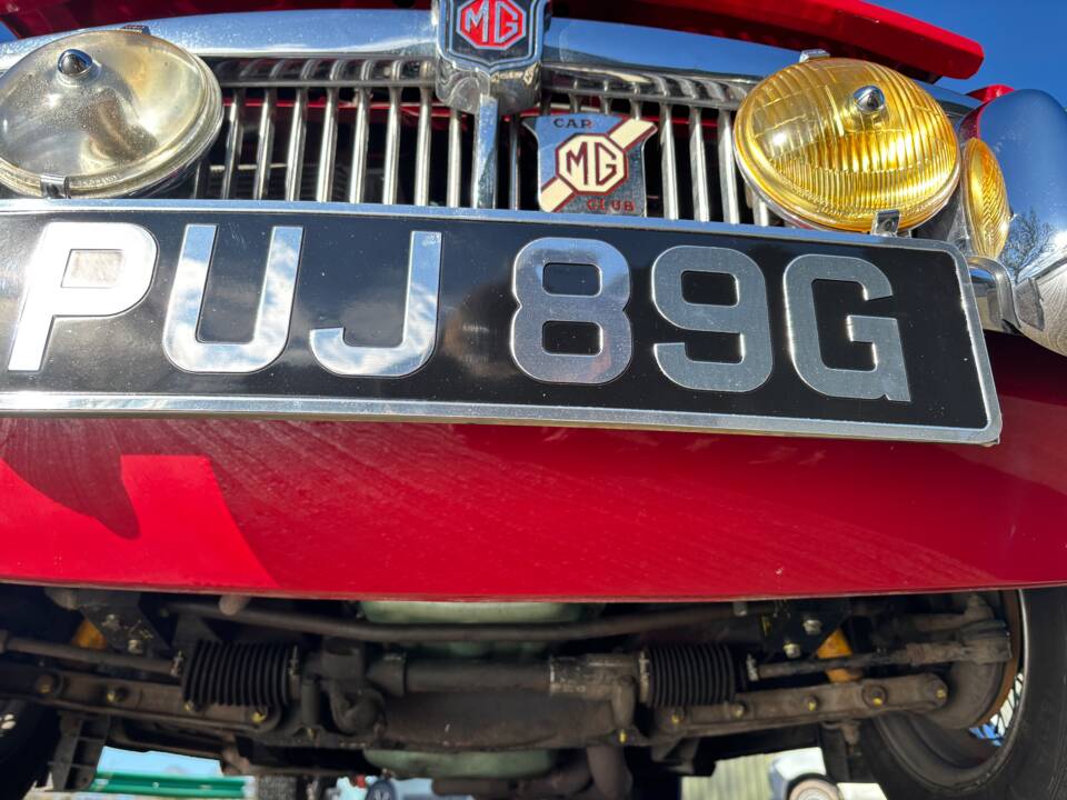 Afbeelding 13/39 van MG MGC GT (1969)