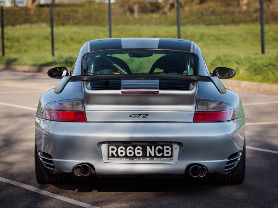 Bild 11/50 von Porsche 911 GT2 (2002)