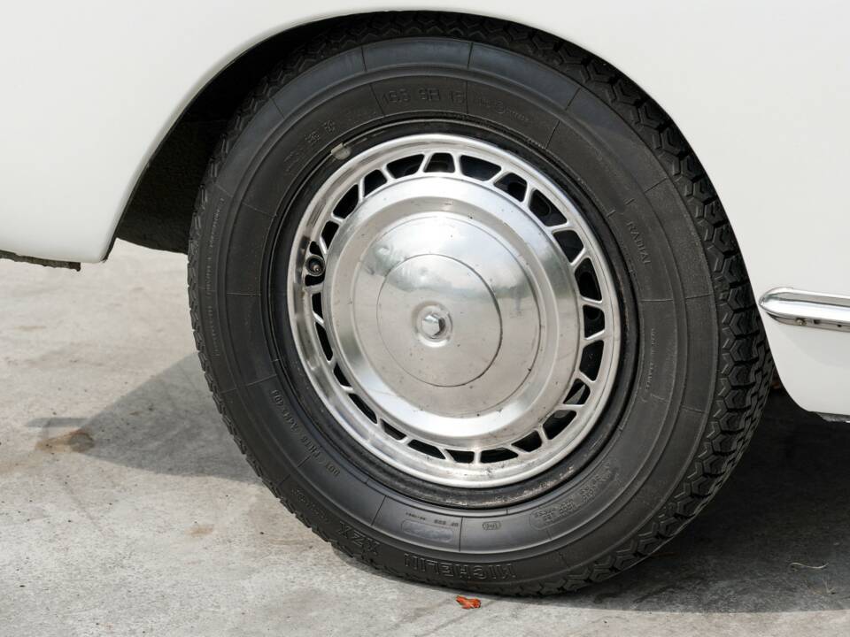Imagen 31/36 de Peugeot 404 Injection (1967)