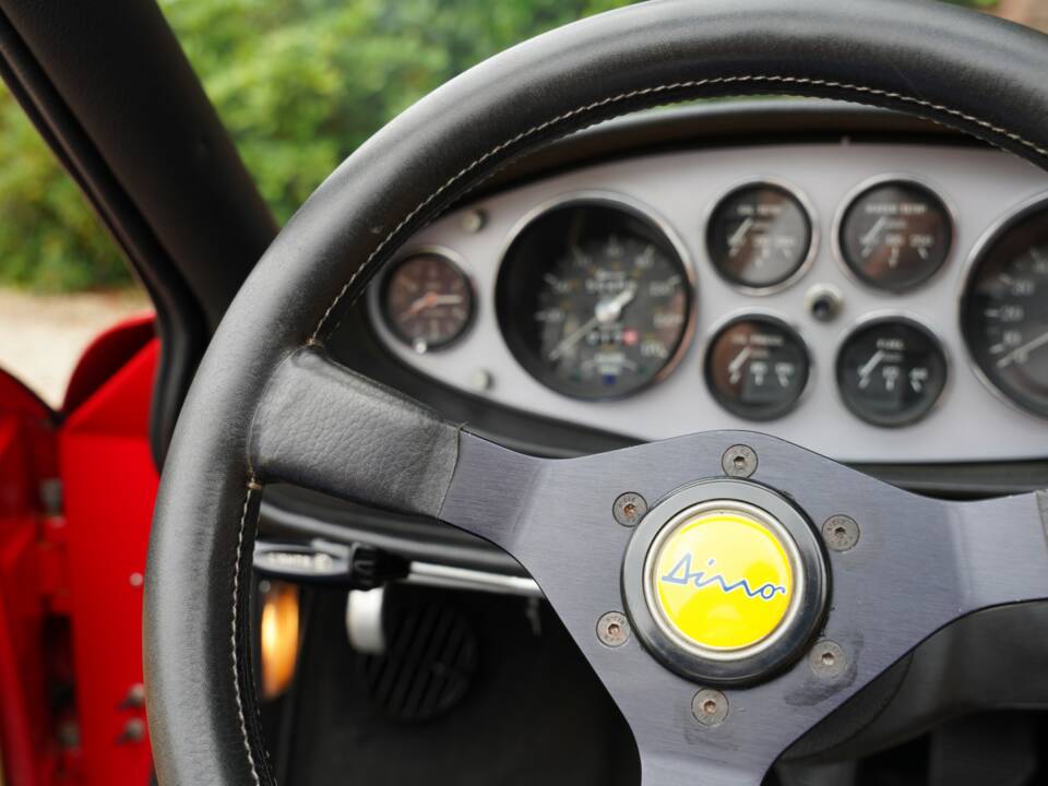 Immagine 10/50 di Ferrari Dino 246 GTS (1973)