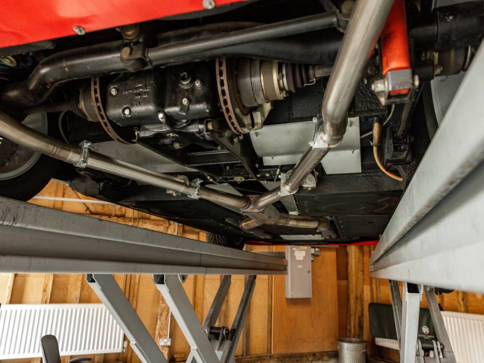 Bild 15/75 von Aston Martin V8 Zagato Vantage (1990)