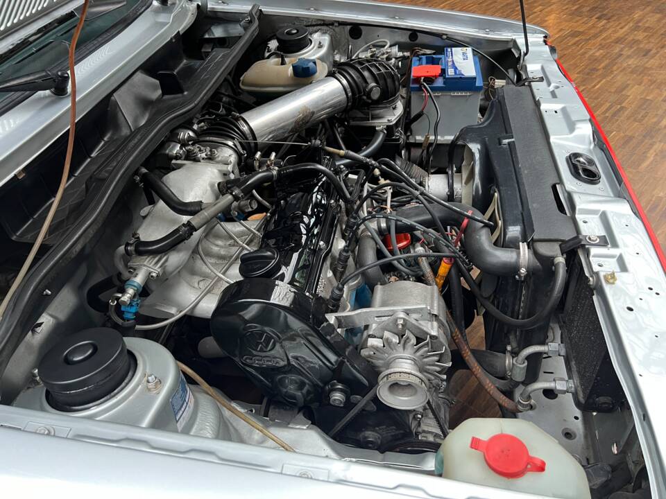 Image 27/33 de Volkswagen Golf I GTI 1.6 (1980)