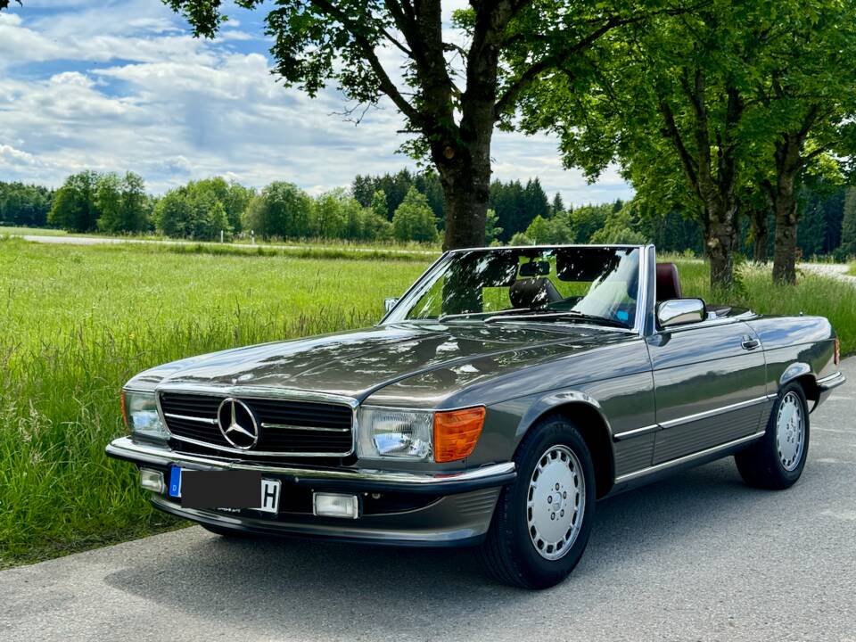 Image 1/16 of Mercedes-Benz 560 SL (1988)