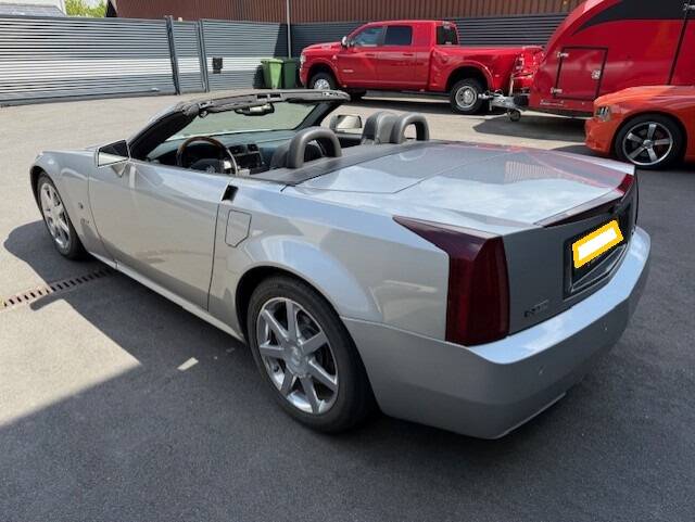 Imagen 8/30 de Cadillac XLR (2010)