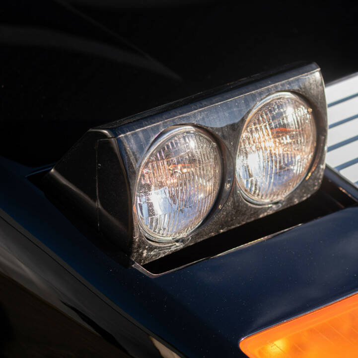 Image 18/50 of Ferrari 512 BBi (1984)