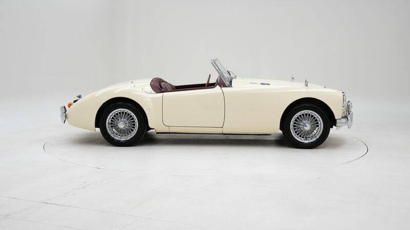 Image 6/15 de MG MGA 1600 (1962)