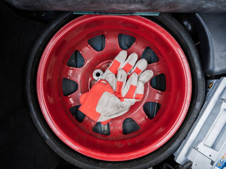 Image 38/87 of Porsche 911 Turbo 3.3 (1991)