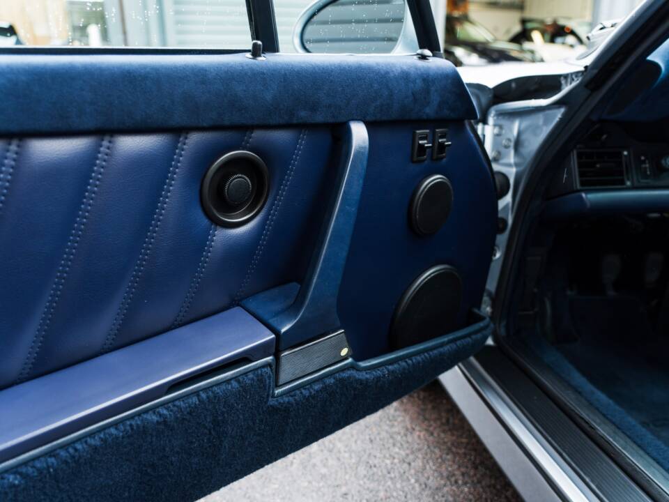 Afbeelding 45/61 van Porsche 911 Carrera 4 (1990)