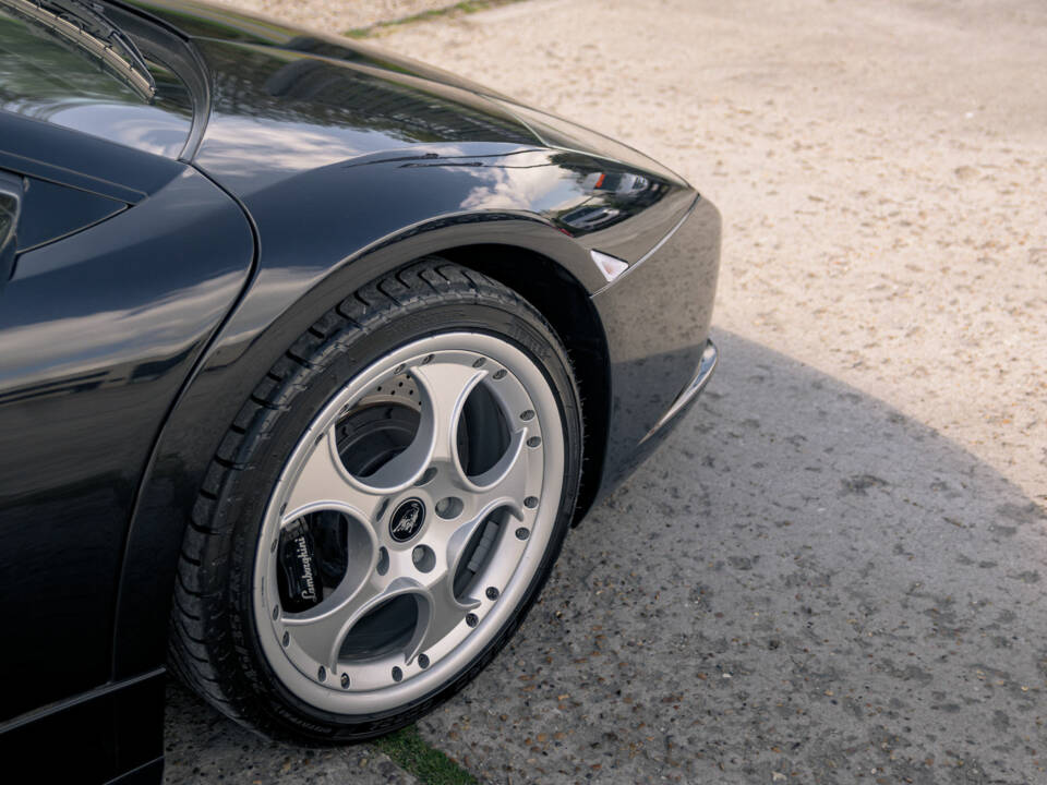 Afbeelding 19/52 van Lamborghini Murciélago (2001)