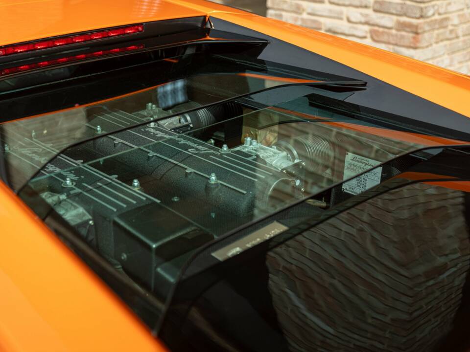 Image 24/50 of Lamborghini Murciélago (2003)