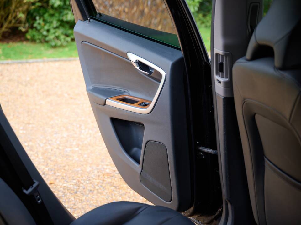 Bild 38/50 von Volvo XC60 T6 (2014)