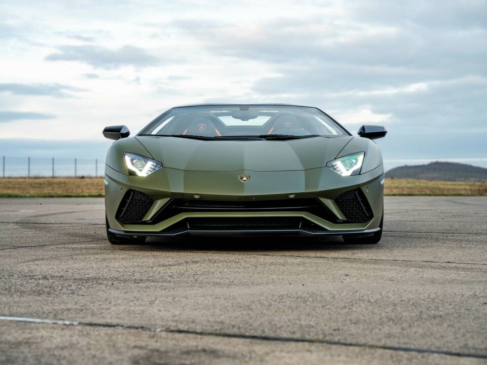 Image 39/44 de Lamborghini Aventador S (2020)