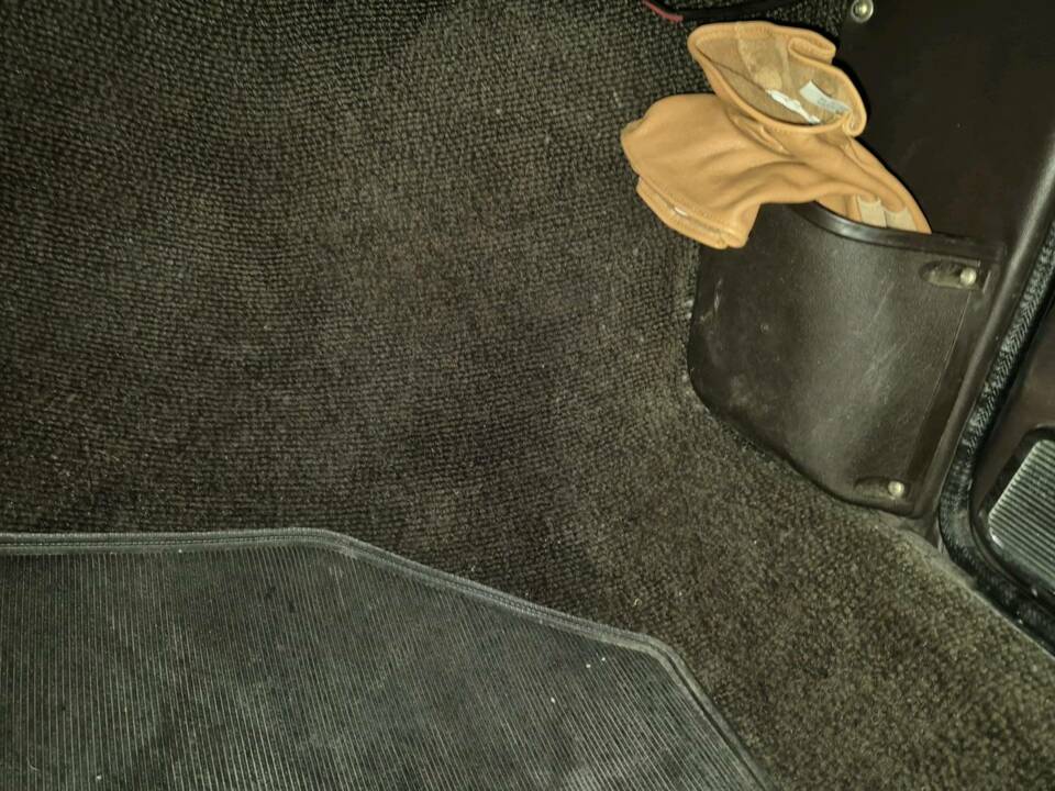 Image 26/66 de Lancia Beta Spider 2000 (1978)