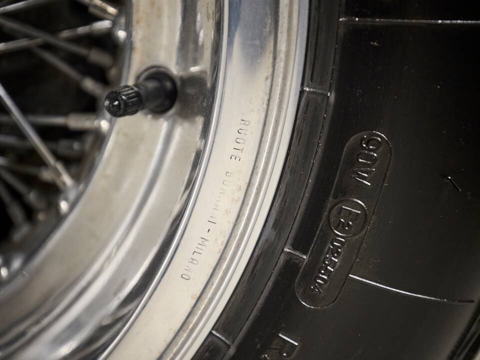 Image 44/100 of Ferrari 250 GT (1962)