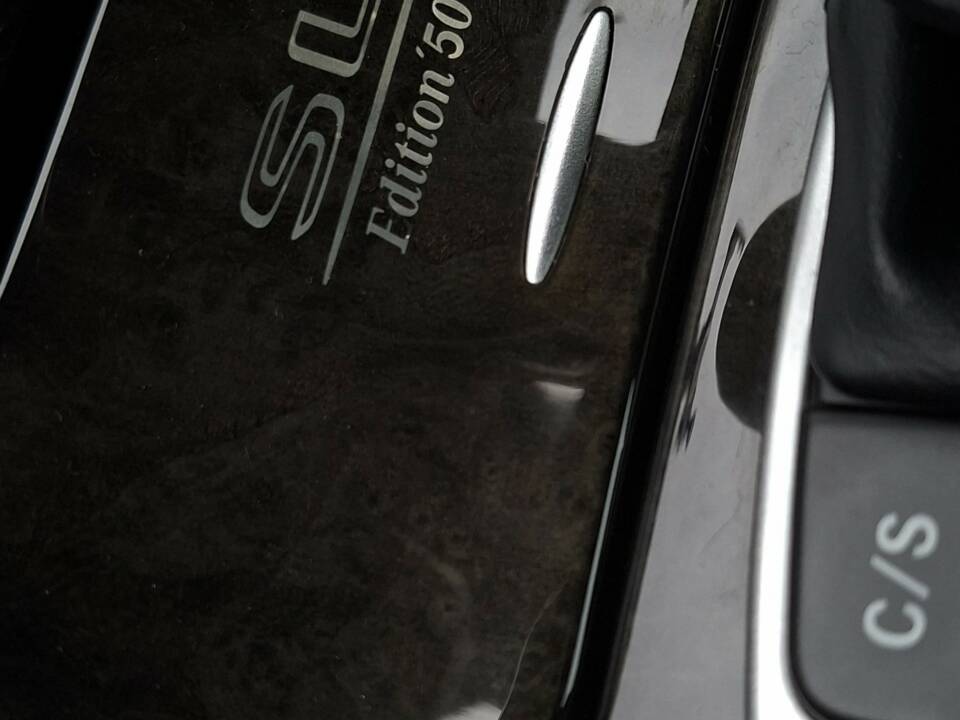 Image 27/30 of Mercedes-Benz SL 350 "Edition 50" (2004)