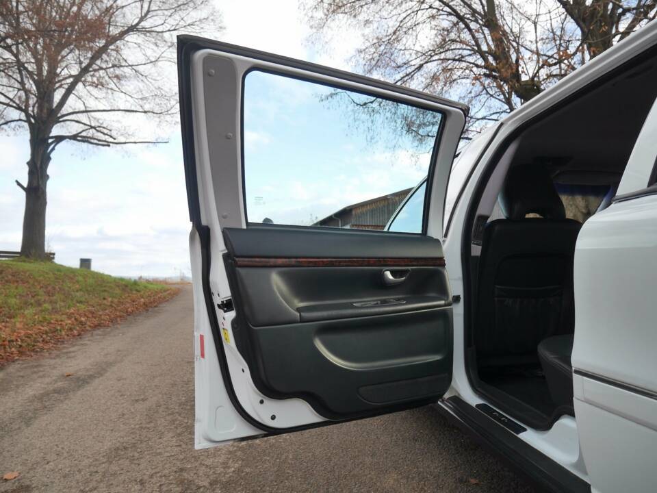 Image 17/32 of Volvo S80 2.9 Nilsson (2004)