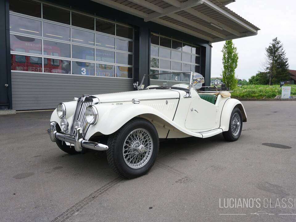 Image 2/70 of MG TF 1500 (1955)