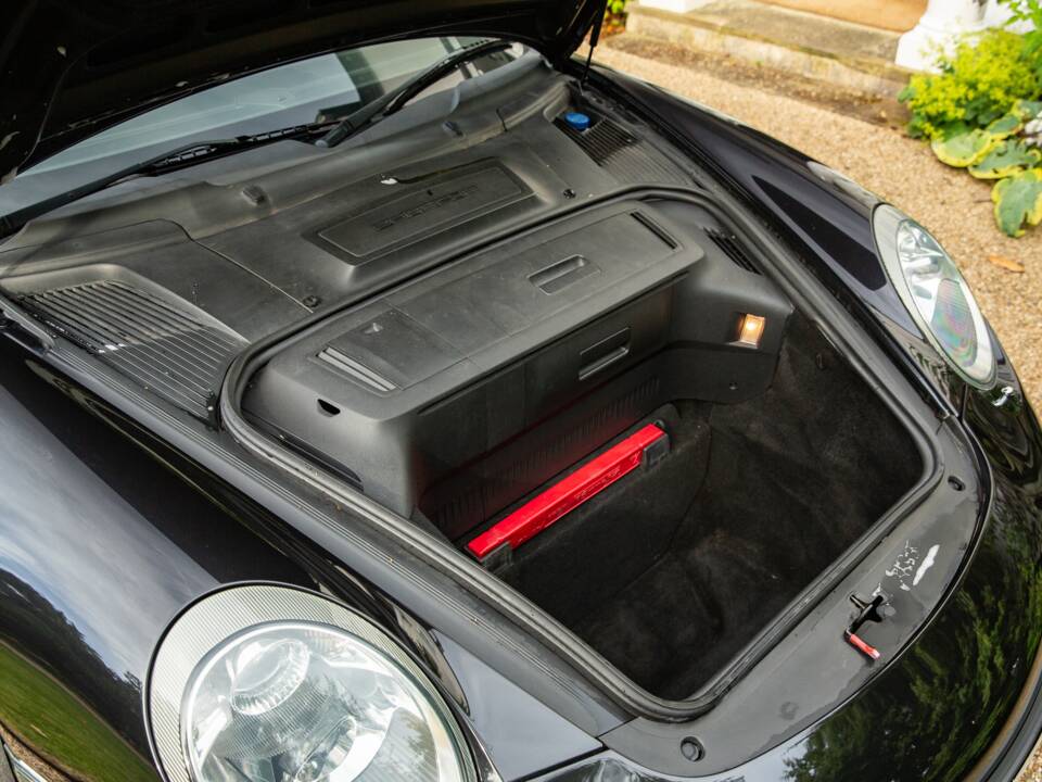 Immagine 14/37 di Porsche 911 Carrera S (2006)