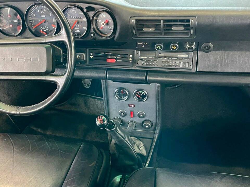 Image 15/20 of Porsche 911 Turbo 3.3 (1985)