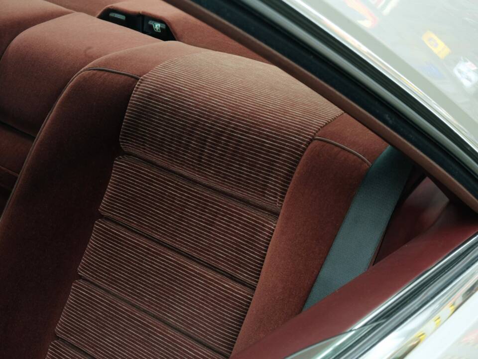 Bild 45/50 von Mercedes-Benz 560 SEC (1986)