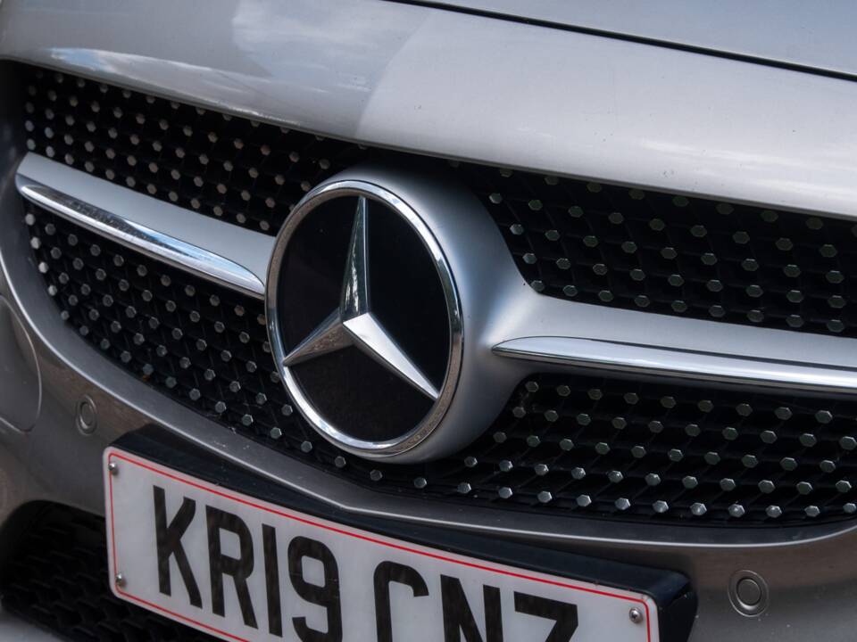 Bild 13/50 von Mercedes-Benz C 300 d (2019)