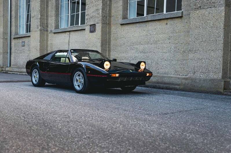 Image 4/12 of Ferrari 308 GTSi (1981)