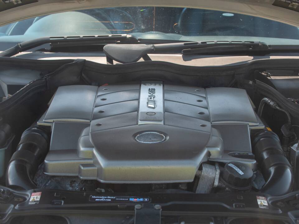 Image 49/50 of Mercedes-Benz CLK 55 AMG (2003)