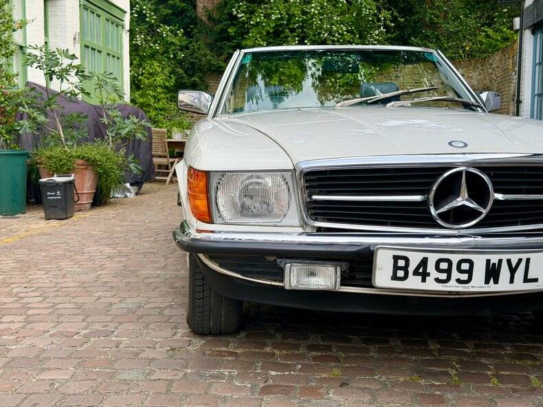 Image 16/50 of Mercedes-Benz 280 SL (1984)