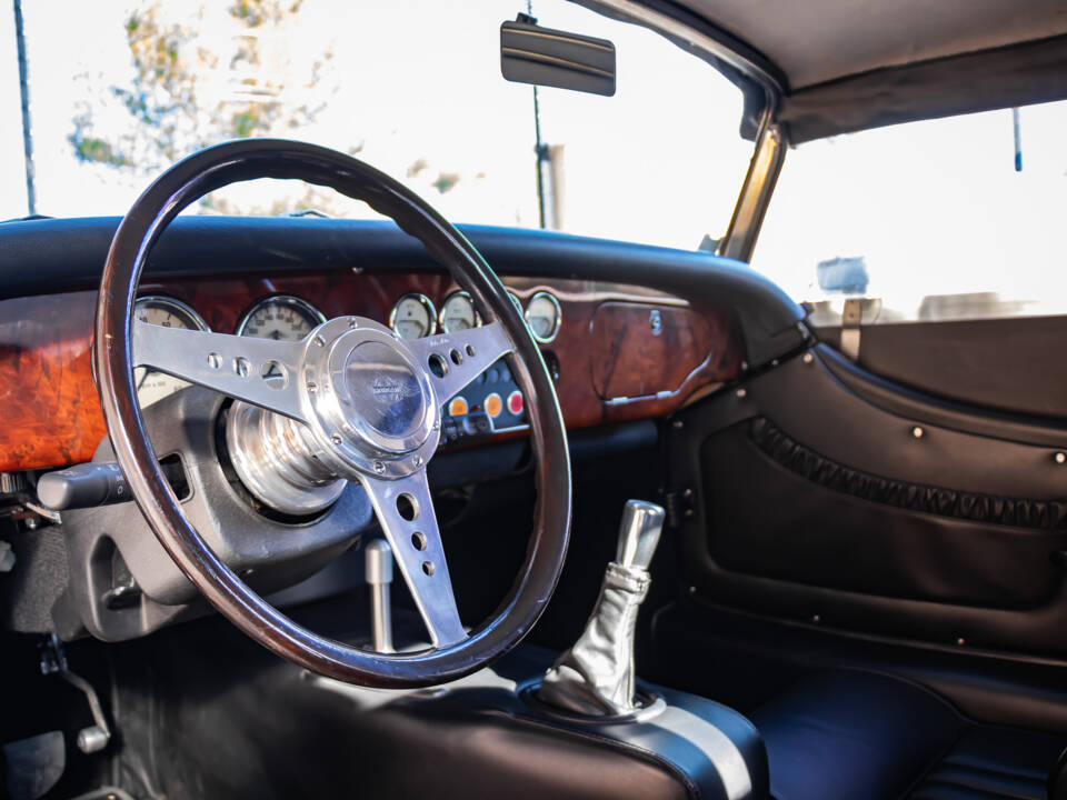 Bild 39/40 von Morgan Roadster V6 (2006)