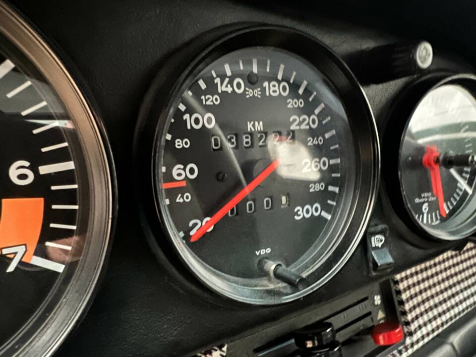 Image 9/15 of Porsche 911 Carrera 3.2 (1988)