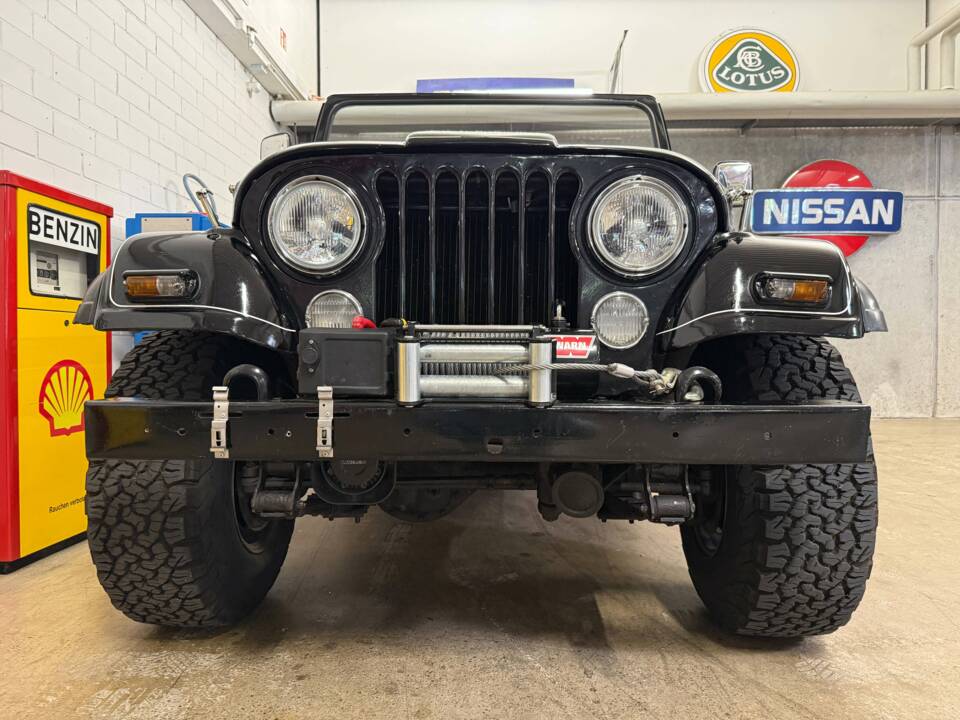 Image 3/16 de Jeep CJ-7 (1980)
