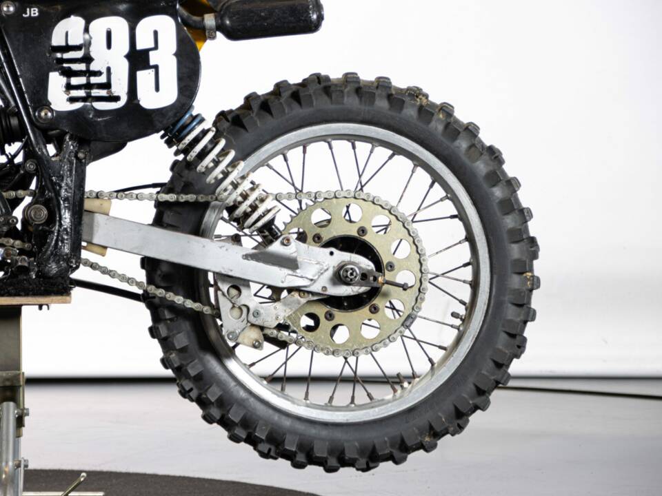 Image 22/50 of Suzuki RM 125 (1978)