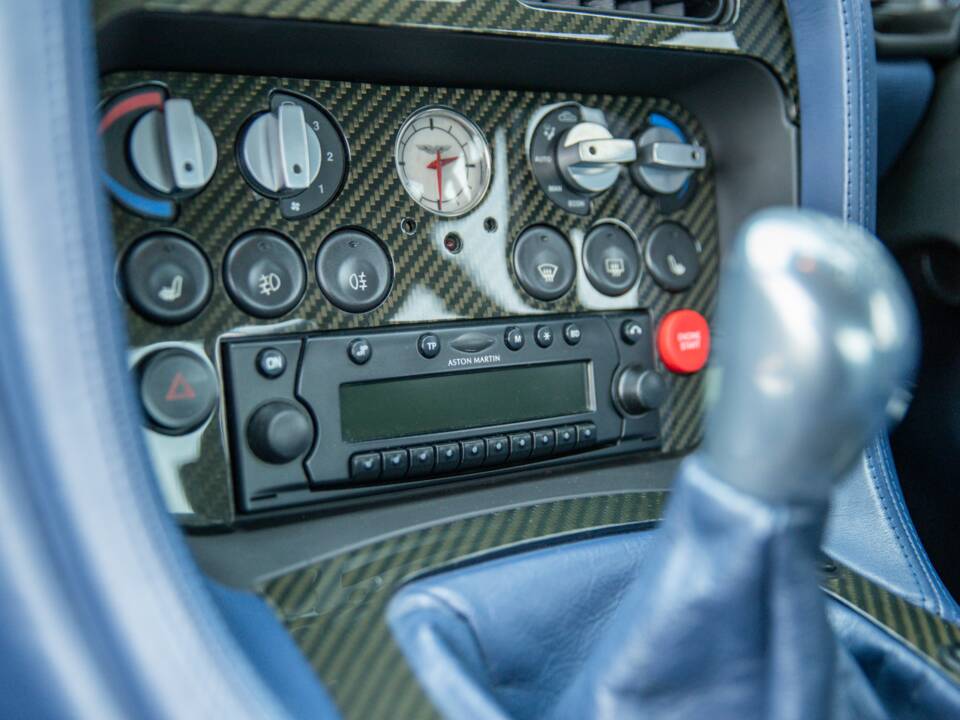 Image 67/74 of Aston Martin DB 7 GT (2004)