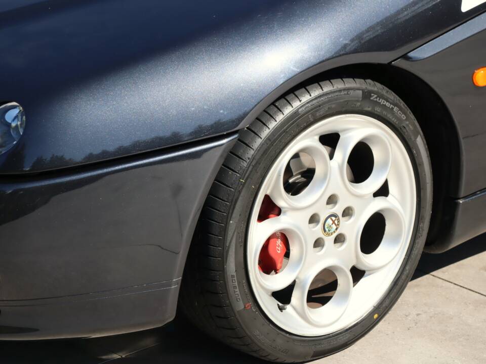 Image 31/50 of Alfa Romeo Spider 3.0 V6 24V (2001)