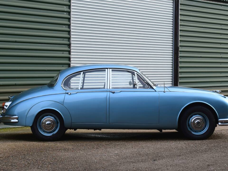 Immagine 2/21 di Jaguar Mk II 3.4 (1966)