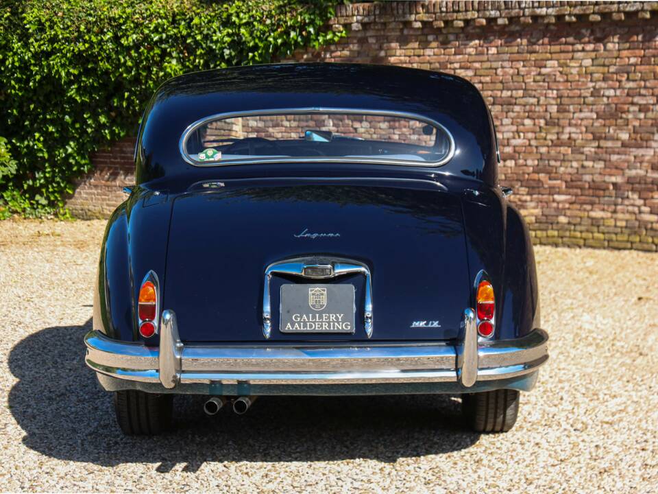 Image 39/50 de Jaguar Mk IX (1961)