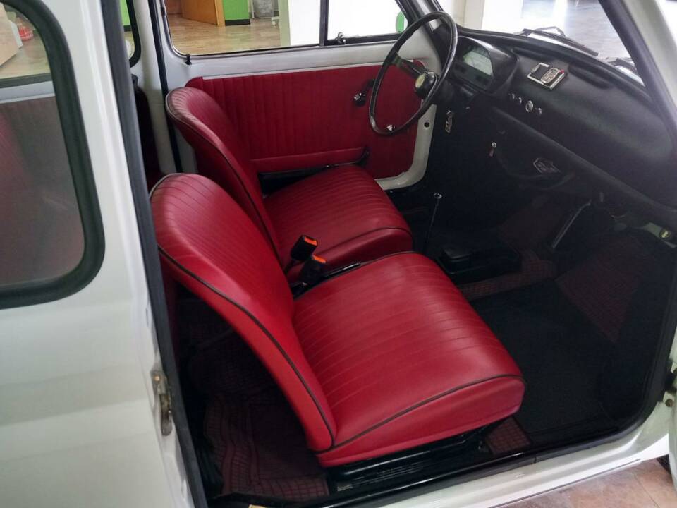 Image 10/10 of FIAT 500 L (1971)