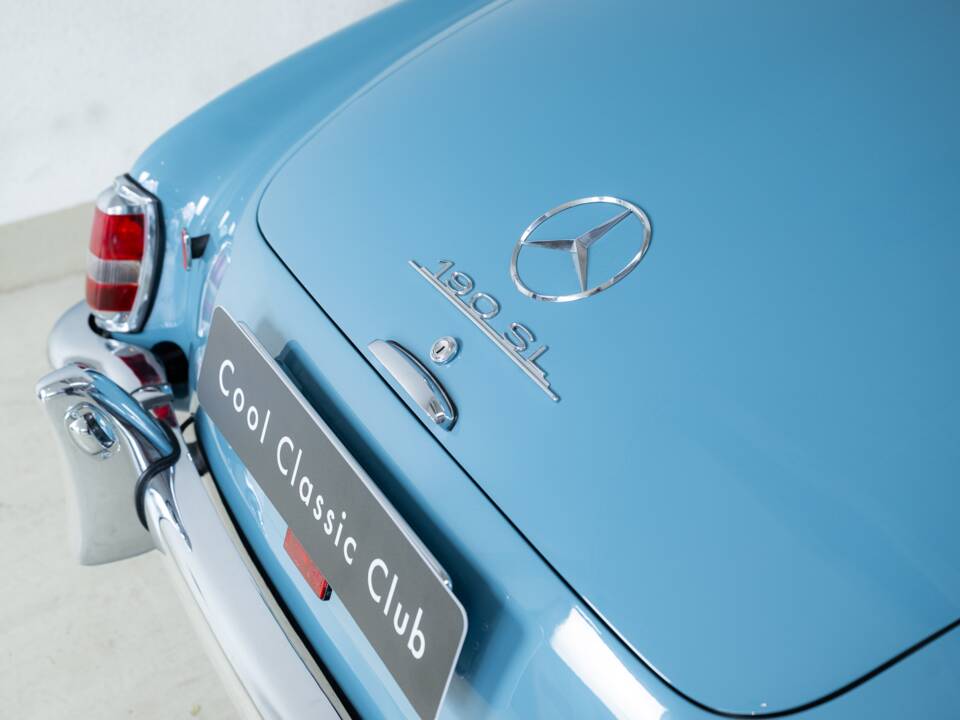 Image 33/40 of Mercedes-Benz 190 SL (1962)