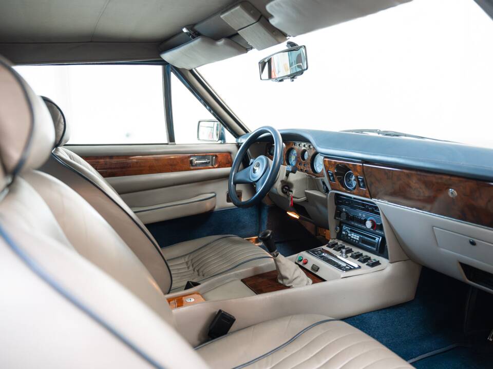 Bild 17/33 von Aston Martin V8 Vantage Volante (1987)