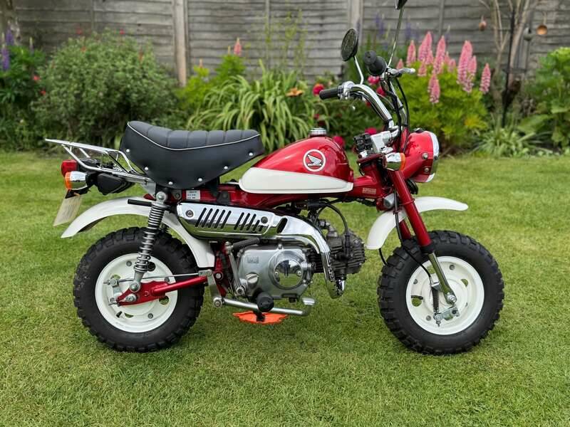 Immagine 1/36 di Honda Z 50 Monkey (2000)