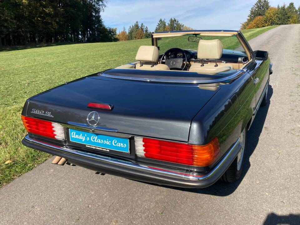 Image 6/42 de Mercedes-Benz 560 SL (1988)