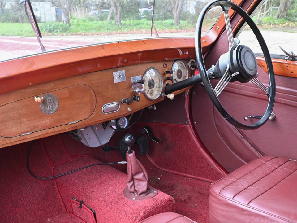 Immagine 4/50 di Alvis TA 14 Duncan Sports (1948)