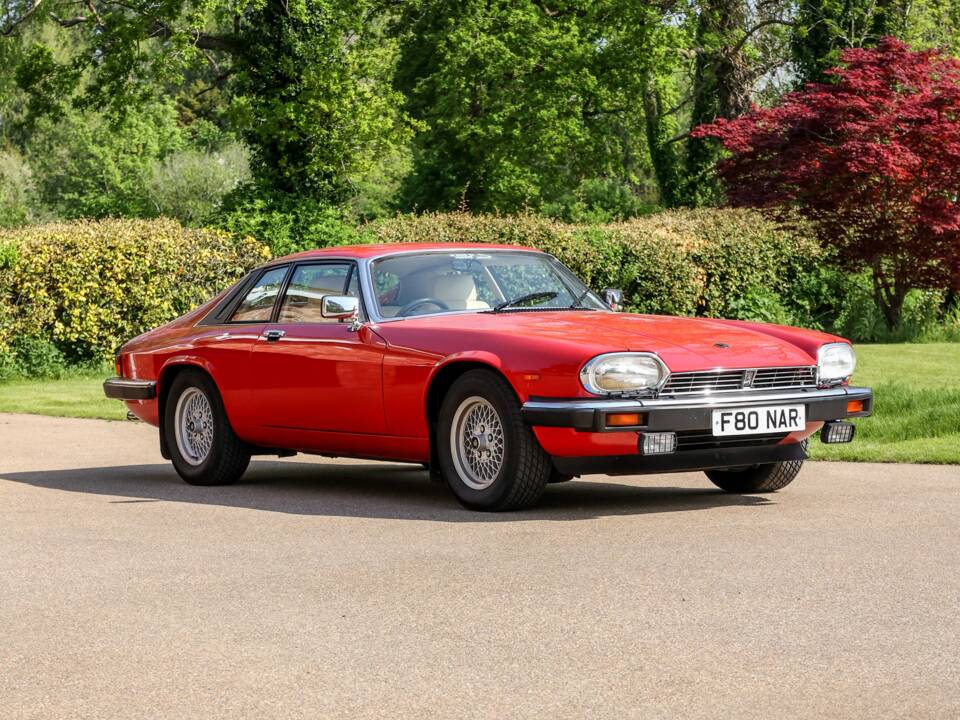Image 16/43 of Jaguar XJS 5.3 V12 (1988)
