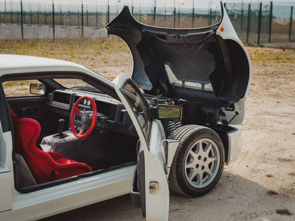 Image 8/50 of Ford Sierra RS Cosworth (1987)