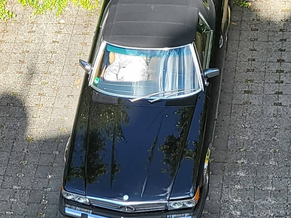 Image 5/8 of Mercedes-Benz 560 SL (1988)