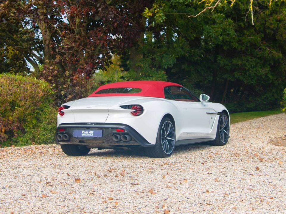 Bild 23/37 von Aston Martin Vanquish Zagato Volante (2017)