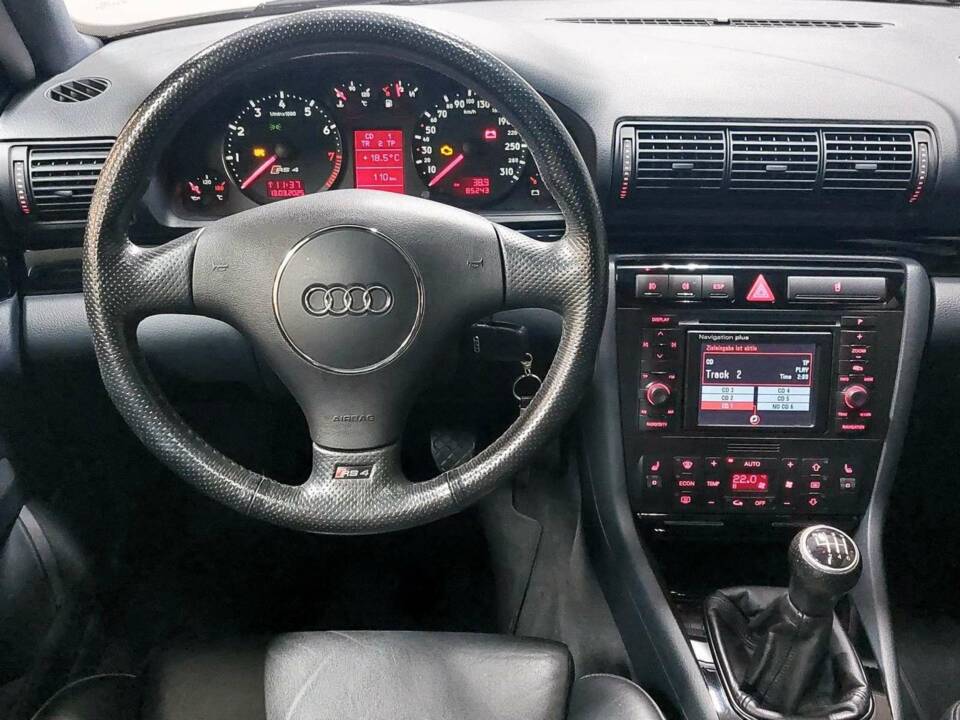 Bild 13/15 von Audi RS4 Avant (2001)